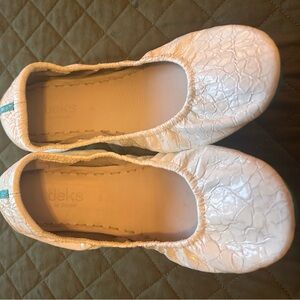 Diamond White Croc Tieks